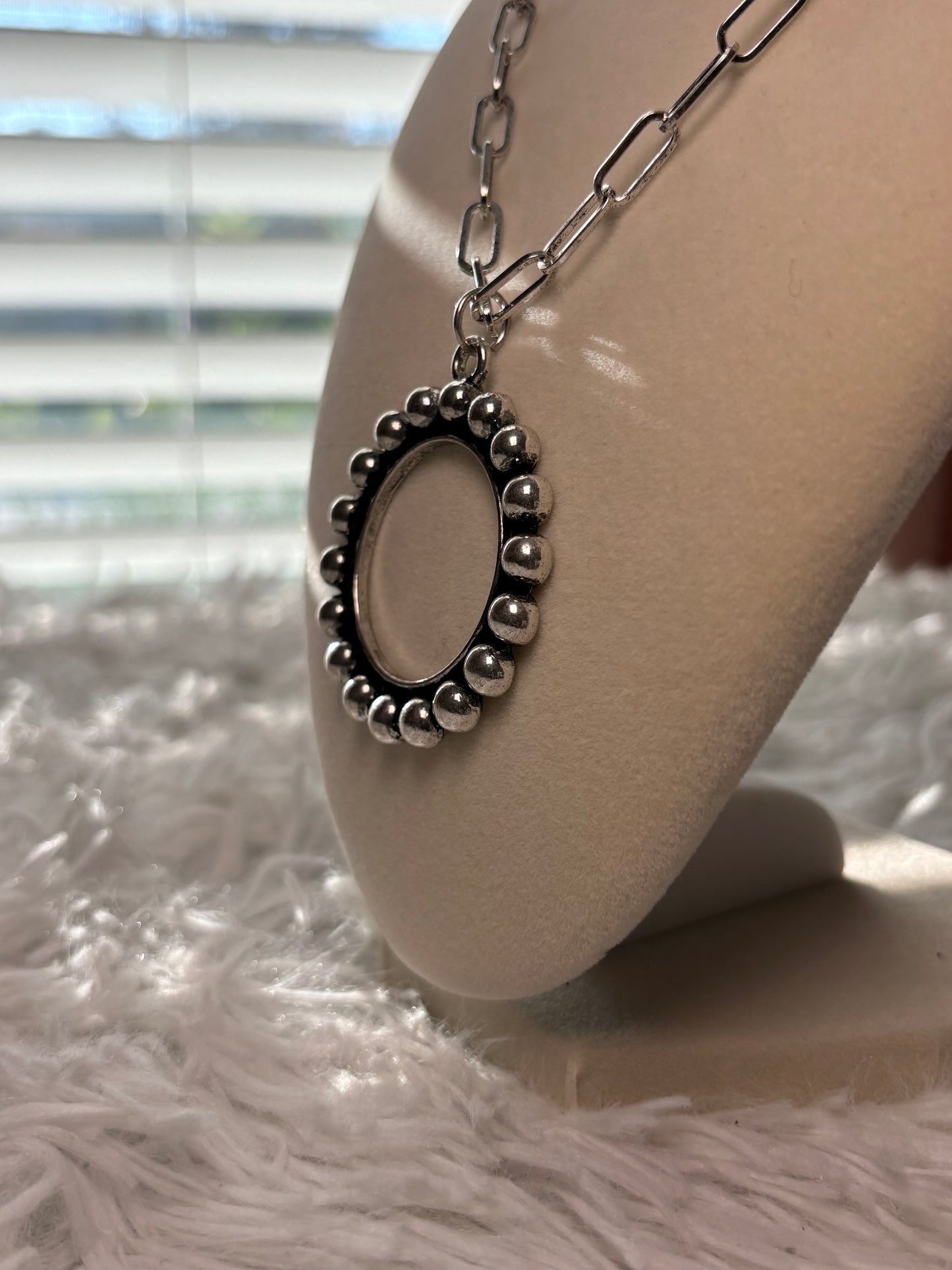 Western Circle Bubble Necklace