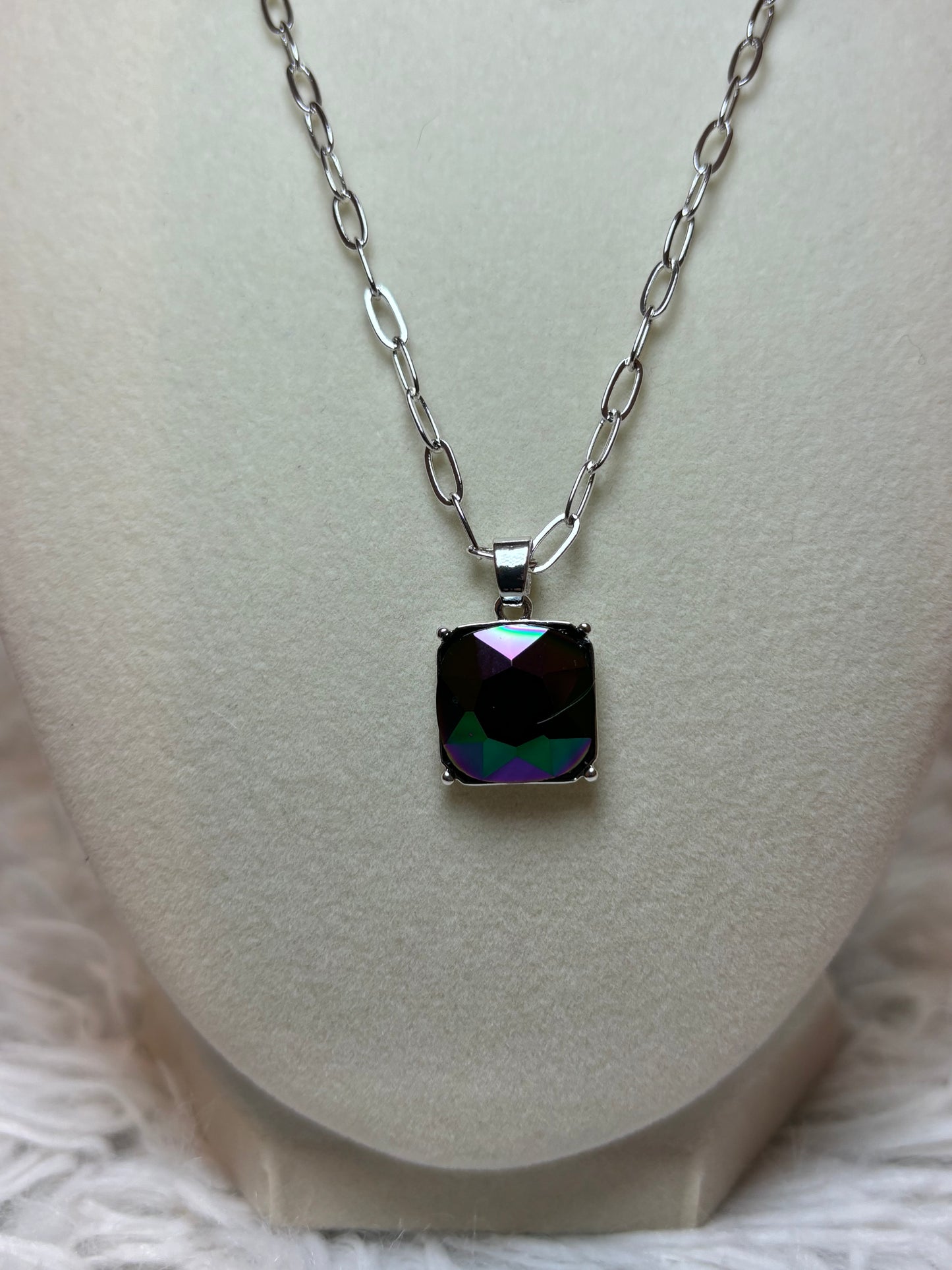 Rhinestone Pendant Layered Necklace