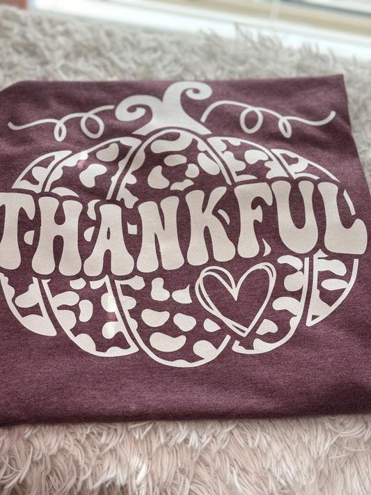 Heather maroon heat press t-shirt with 'THANKFUL' printed in white