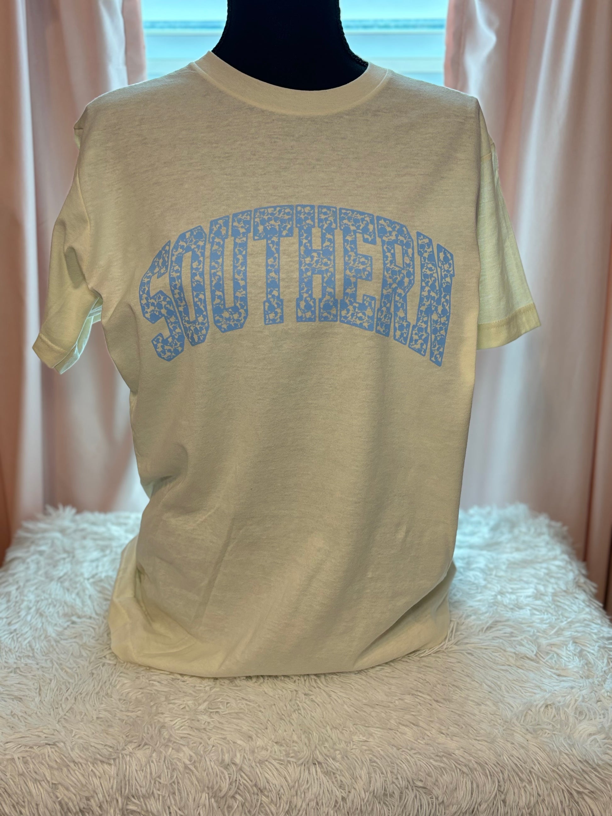 Beige heat press t-shirt with lace 'SOUTHERN' printed in blue