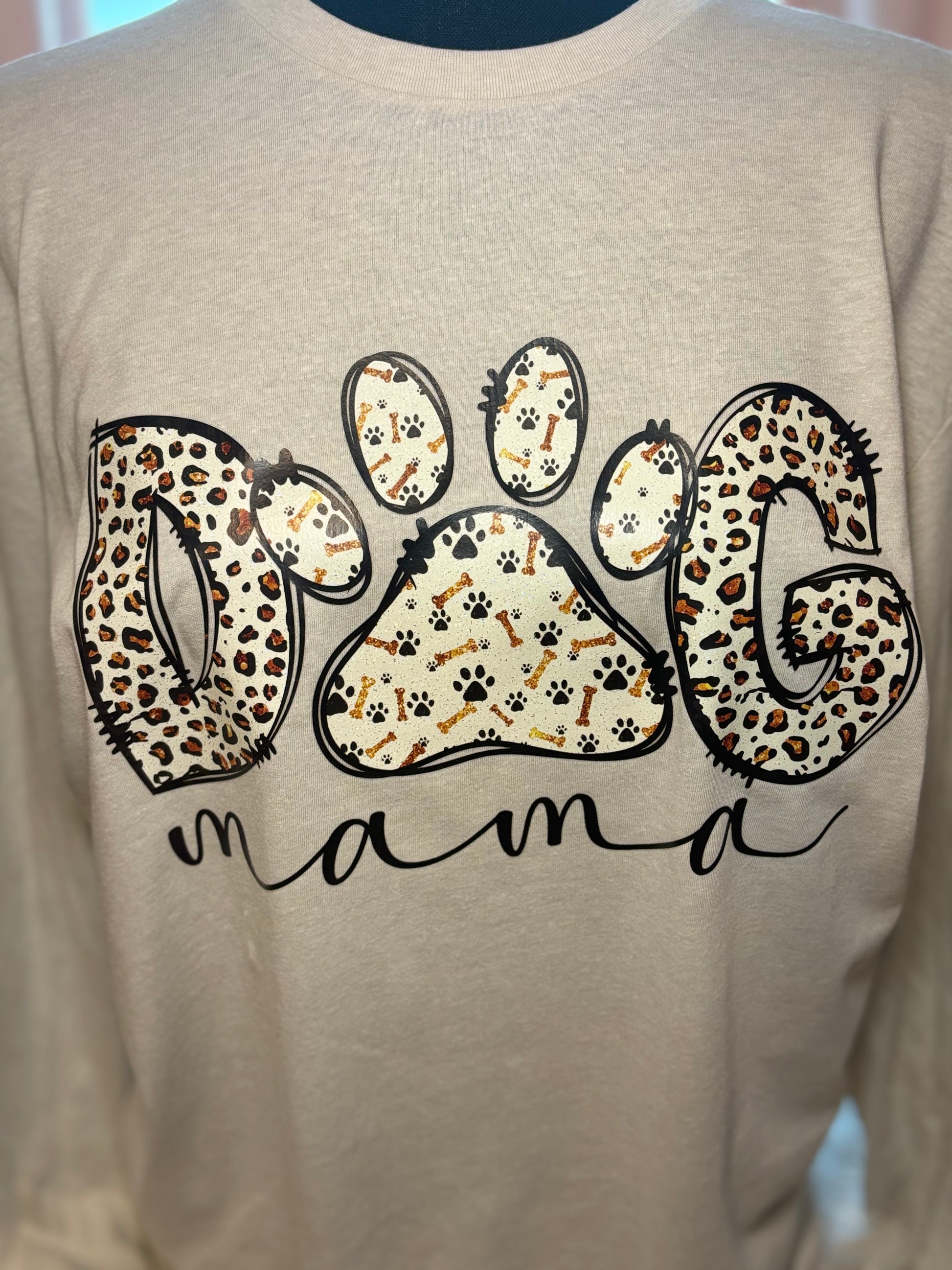 Beige heat press long-sleeve shirt with 'Dog Mama' design- leopard print