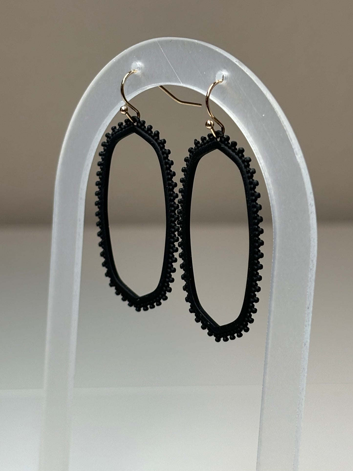 Black Lightweight Dangle Earrings