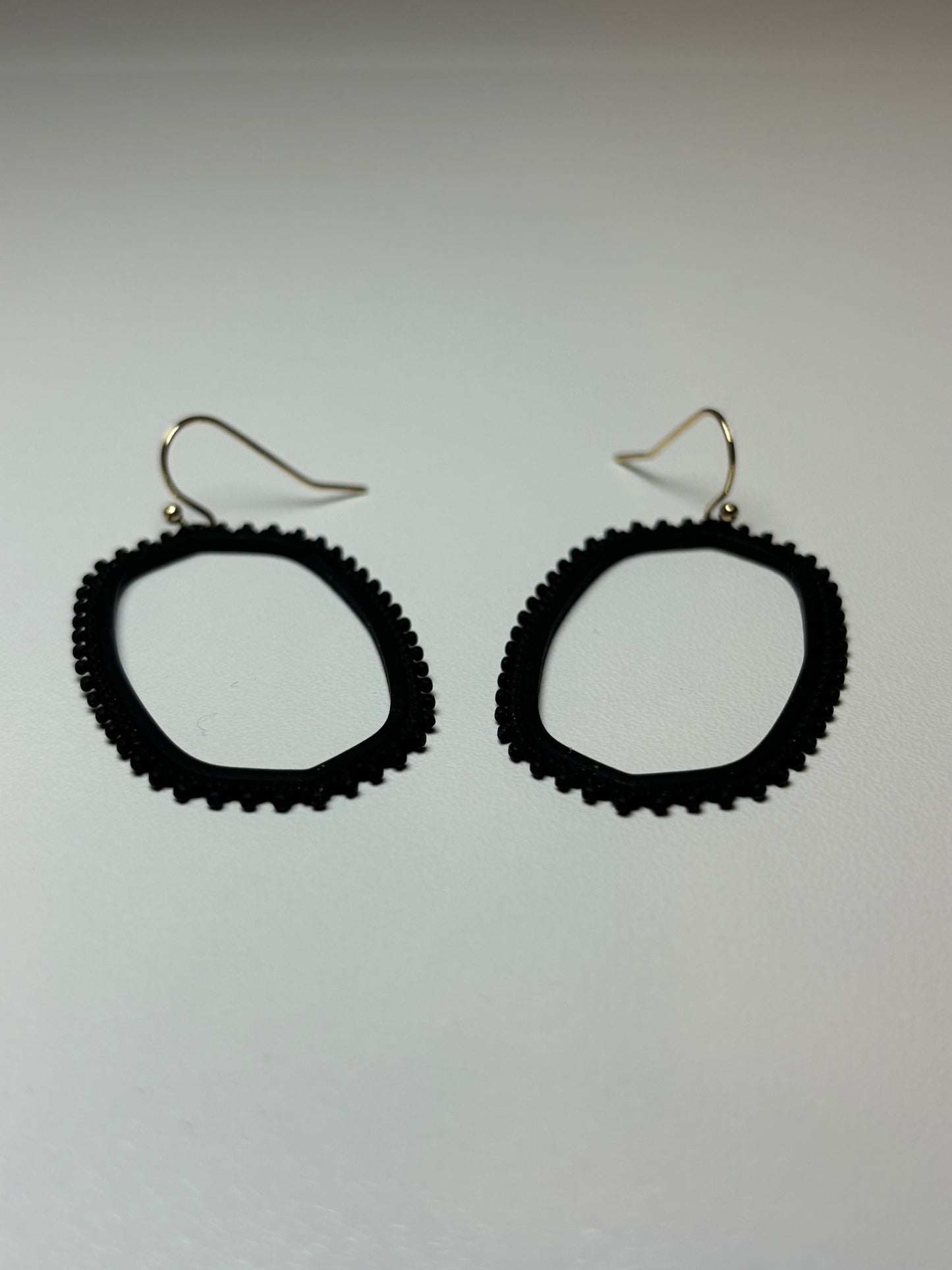 Black Lightweight Dangle Earrings