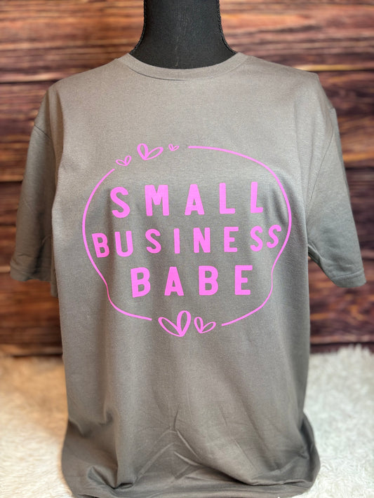 Charcoal heat press t-shirt with 'Small Business Babe' in pink text