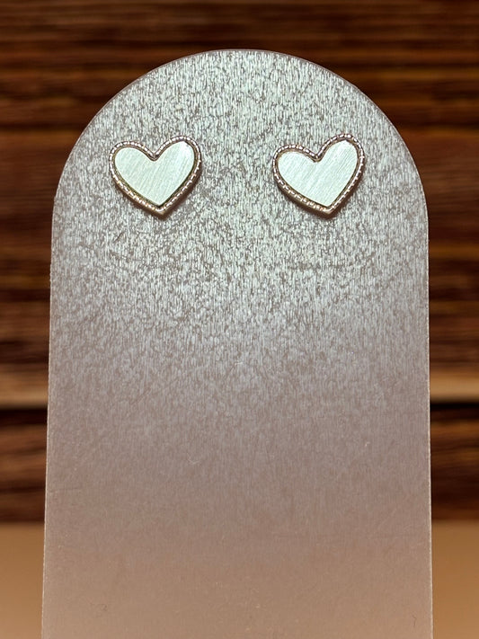 🤍 Silver Heart Stud Earrings