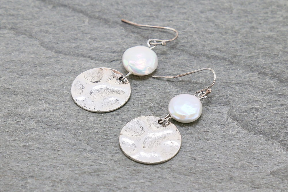 Fashion Pearl Dangle Earrings