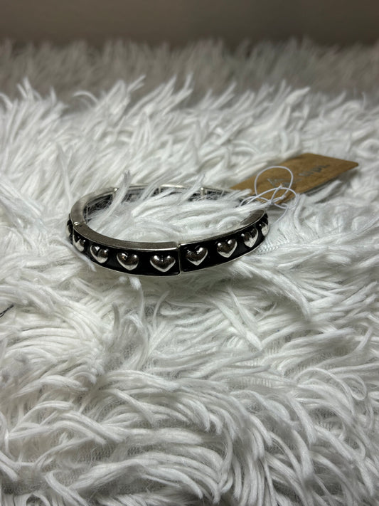 Metal Large Heart Stretch Bracelet