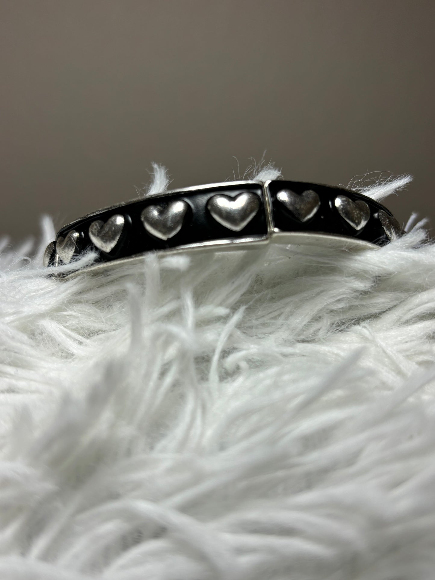 Metal Large Heart Stretch Bracelet