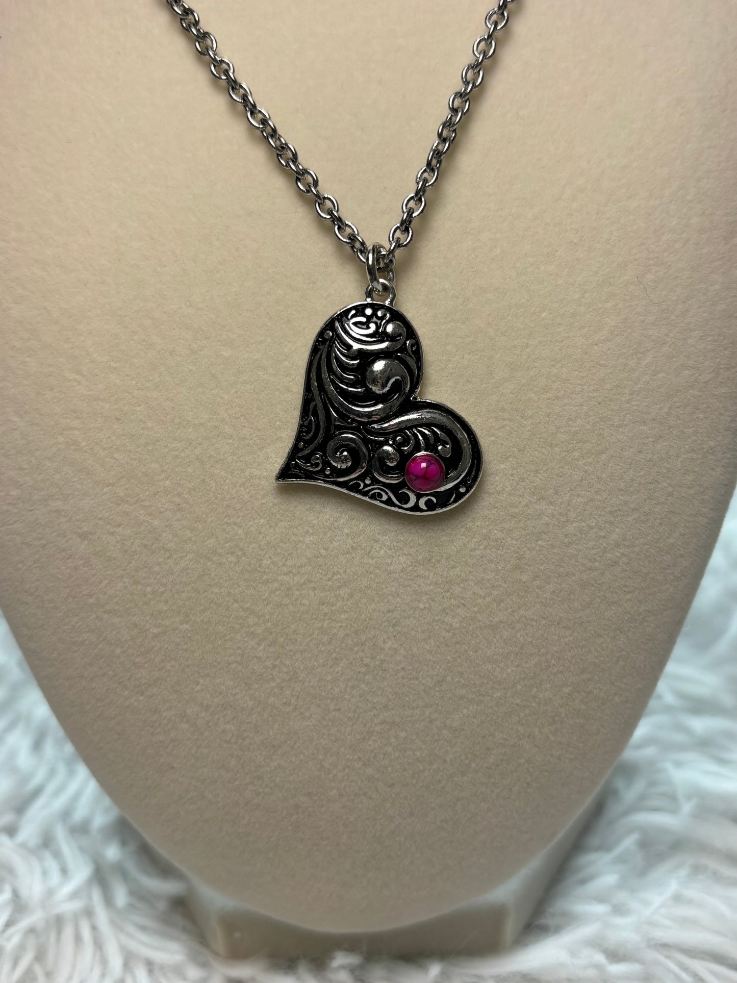 Western Floral Heart Necklace- Pink