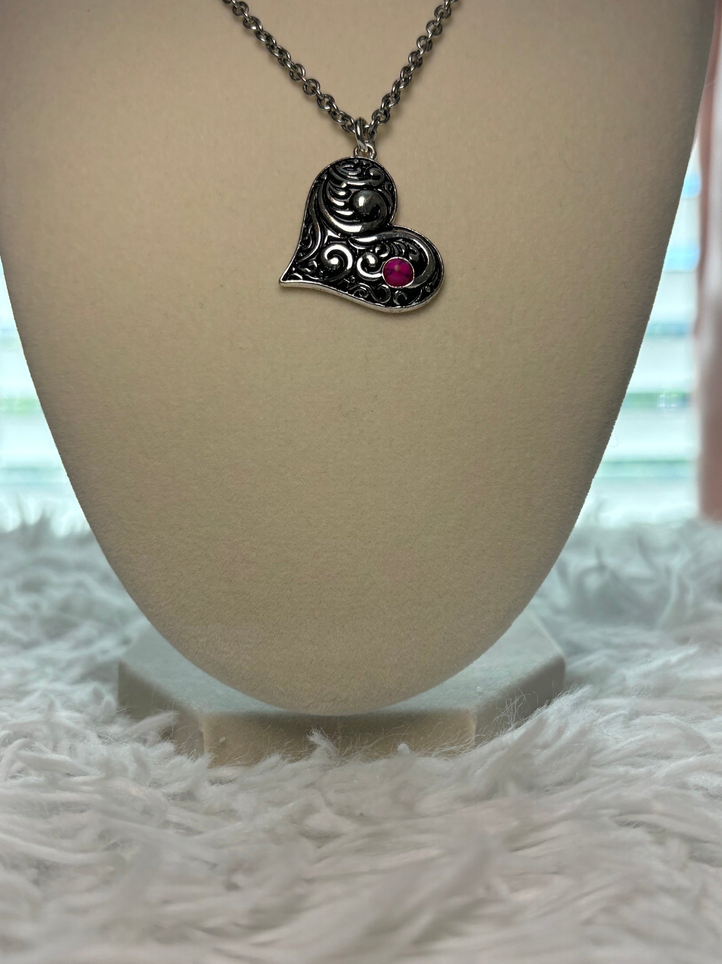 Western Floral Heart Necklace- Pink