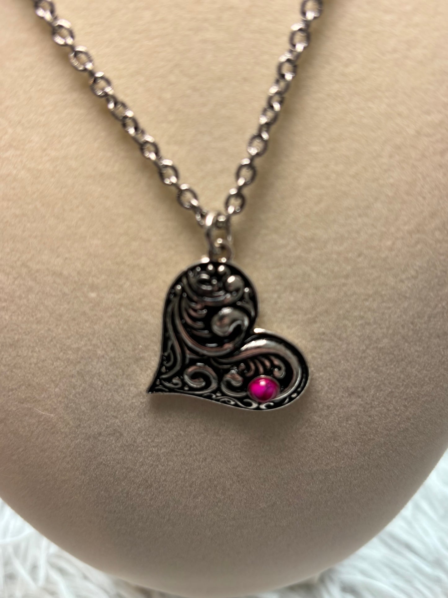Western Floral Heart Necklace- Pink