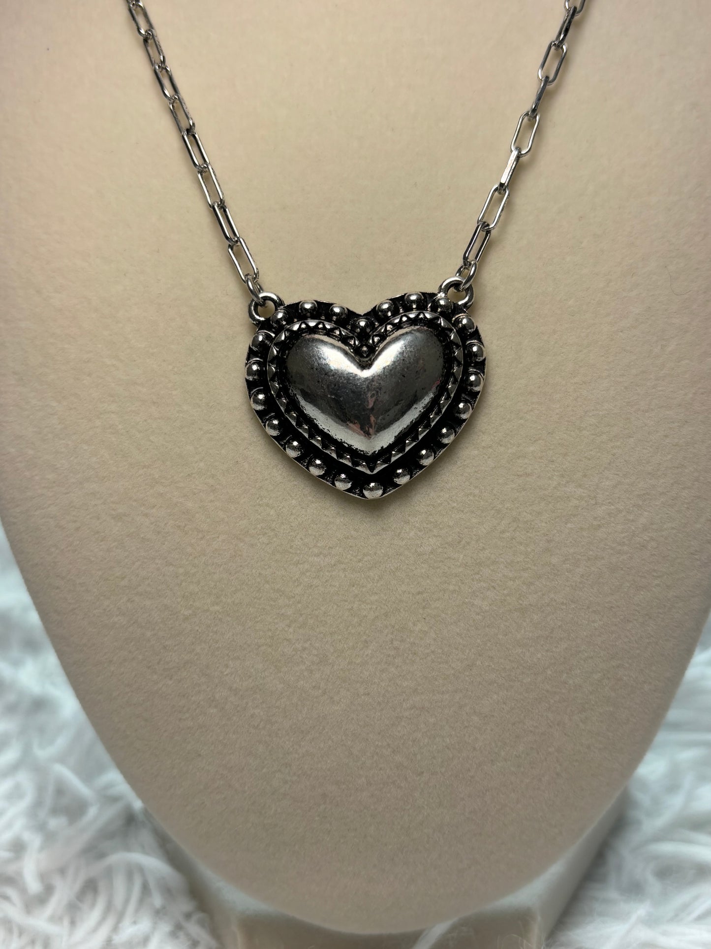 Western Bubble Heart Necklace
