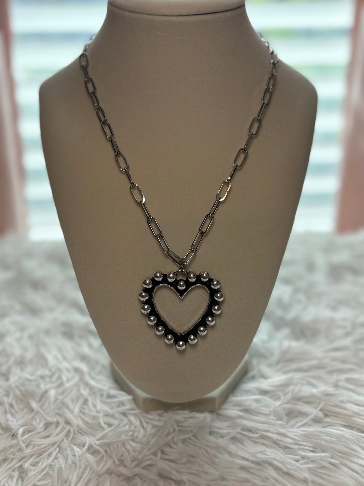 Western Heart Bubble Heart Necklace