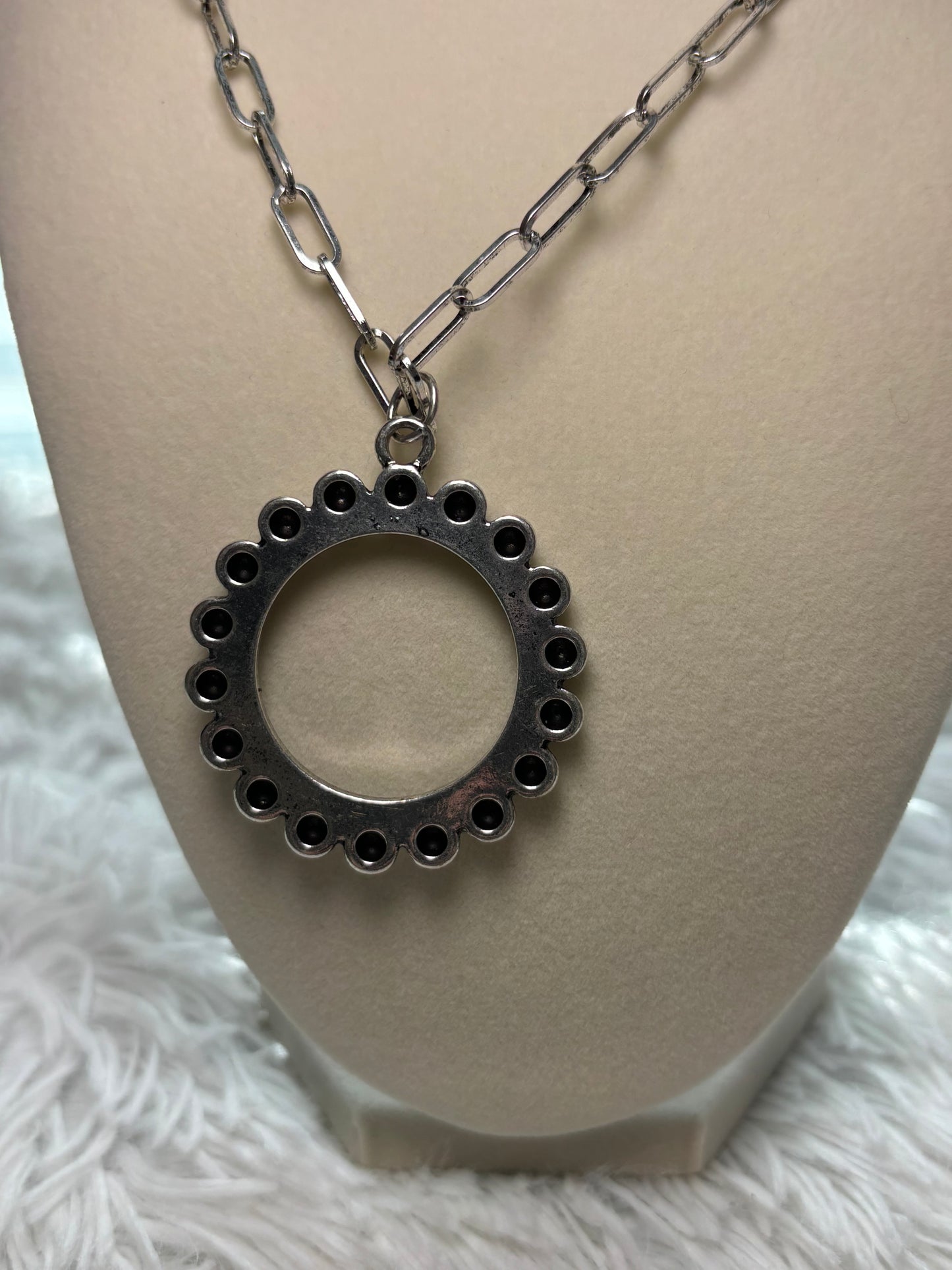 Western Circle Bubble Necklace