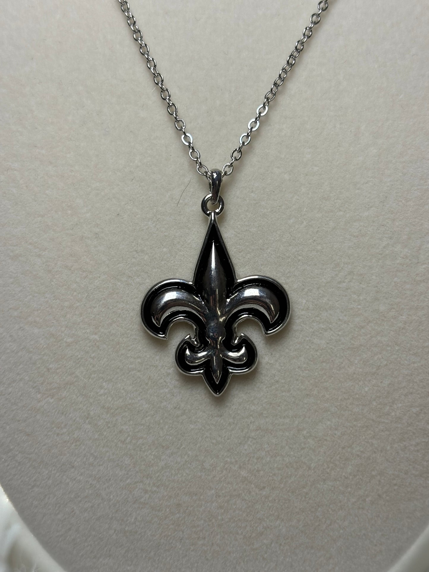 Fleur De Lis Pendant Necklace