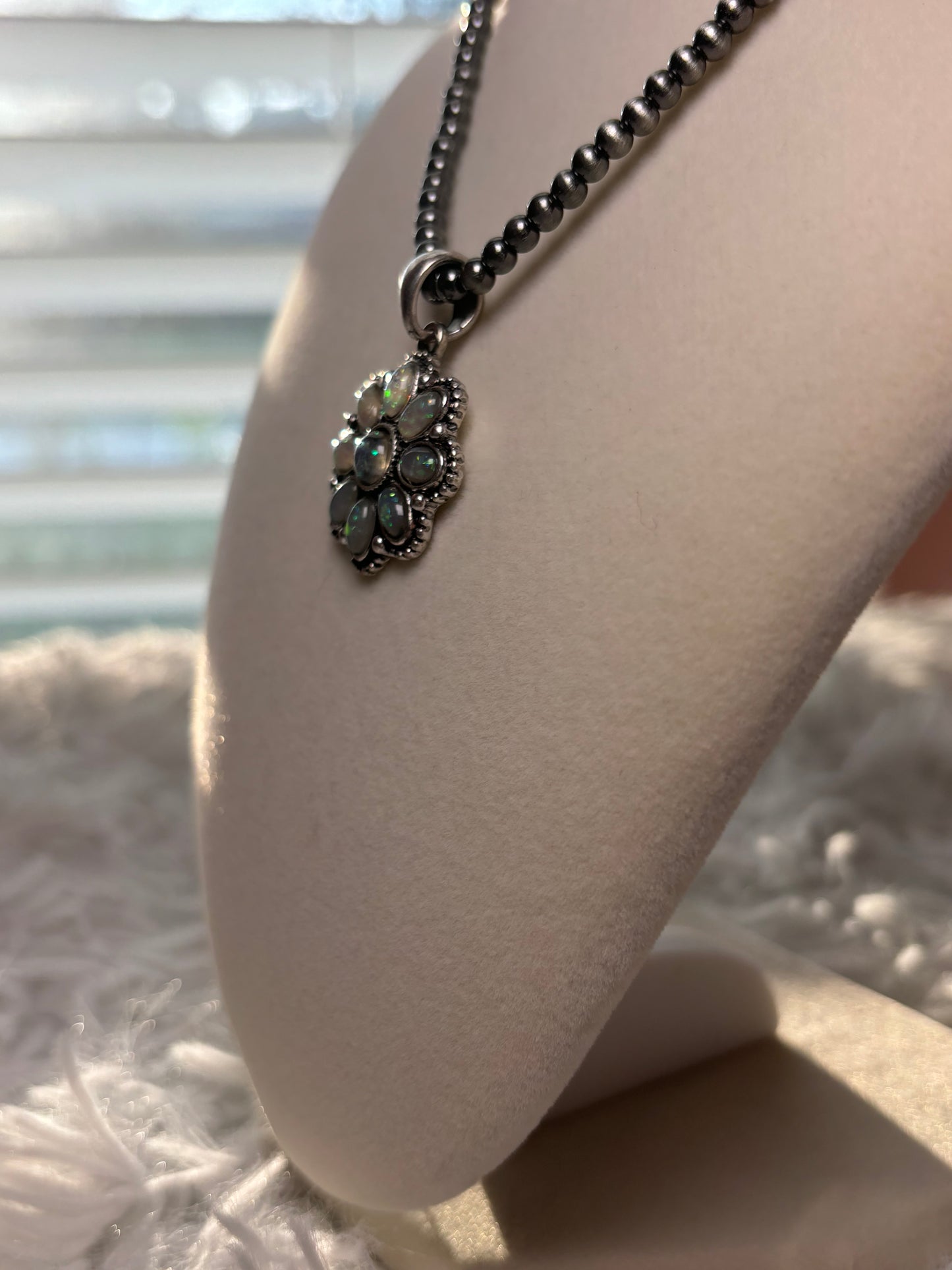 Western Opal Stone Flower Pendant Necklace- Natural