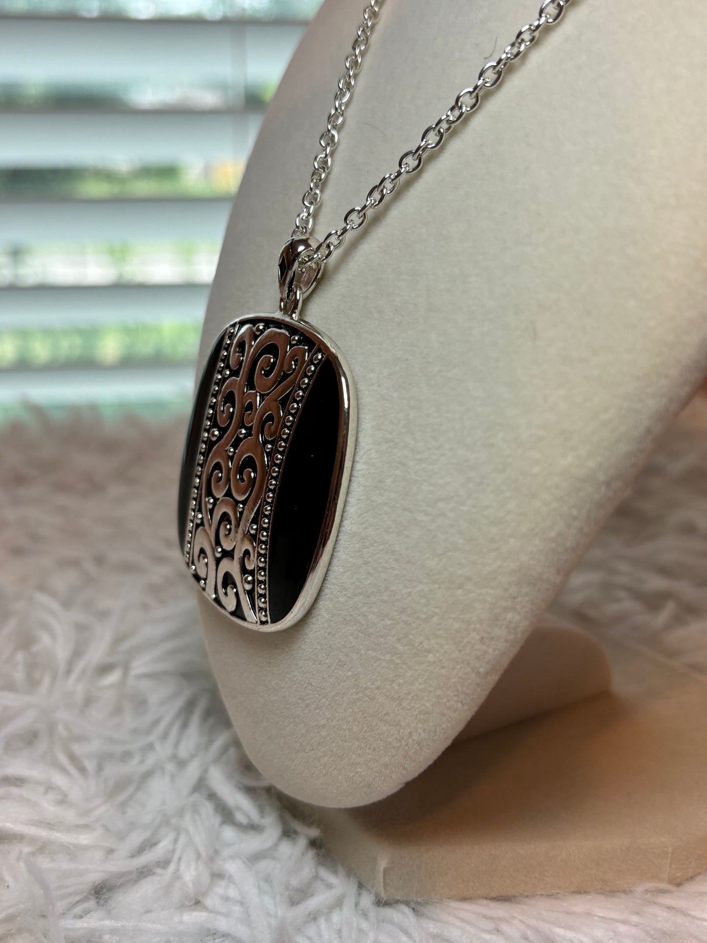 Square Pendant Necklace Set