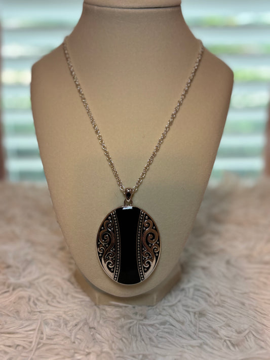 Oval Pendant Necklace Set