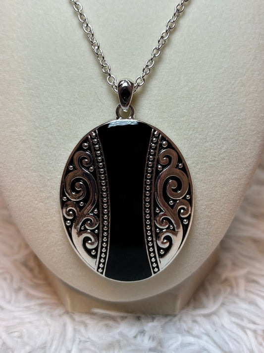 Oval Pendant Necklace Set
