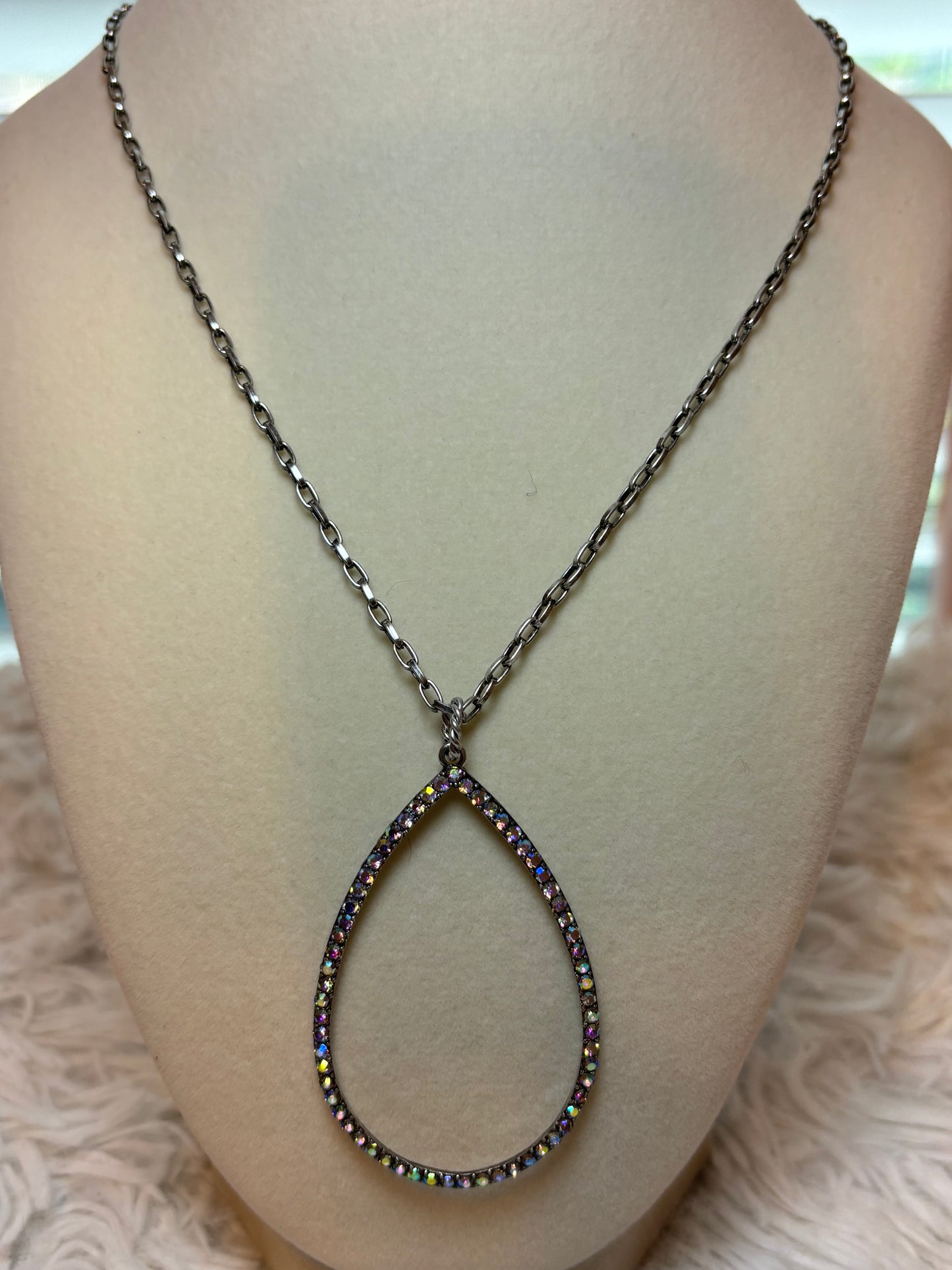 Teardrop Pendant Necklace Set