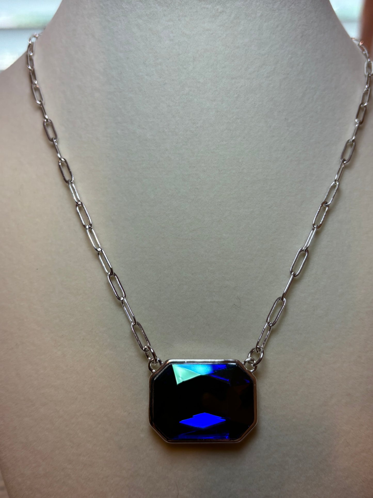 Rhinestone Pendant Necklace