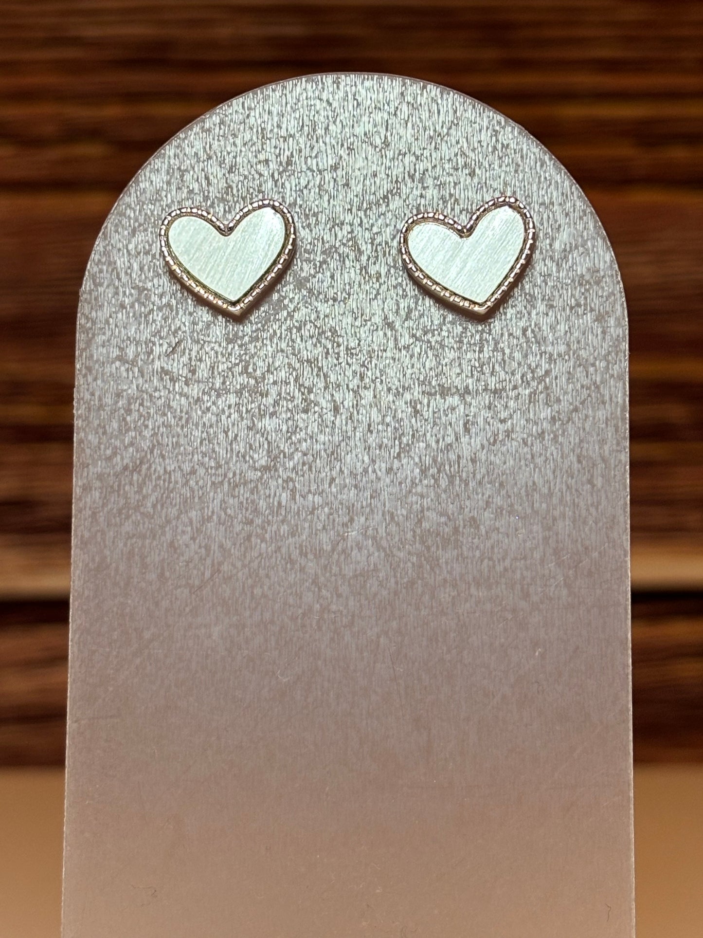 🤍 Silver Heart Stud Earrings