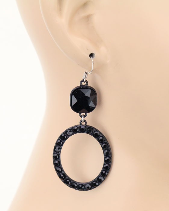 Glass Stone with Oval Shape Black Dangle Earrings